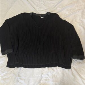 Free People Black V-Neck Sweater size m/l EUC